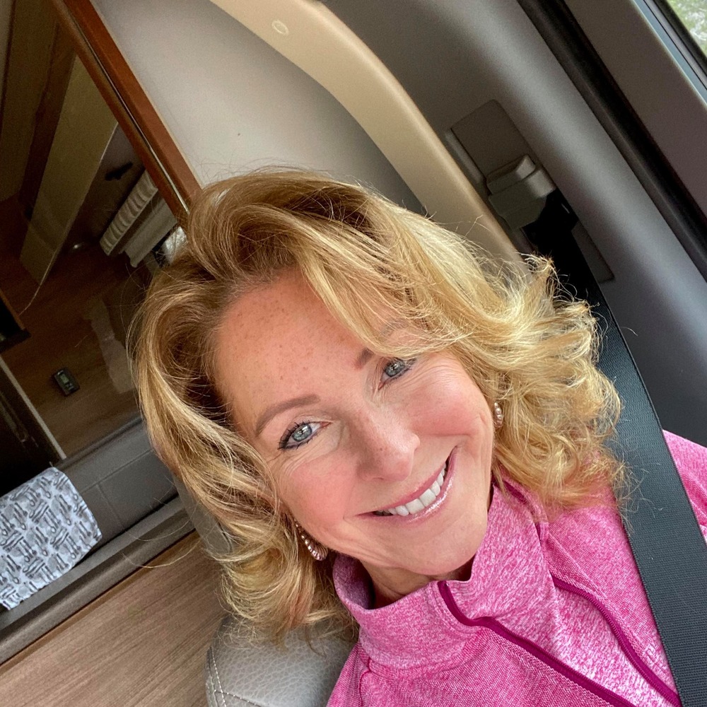 Meet your Posher, Angela